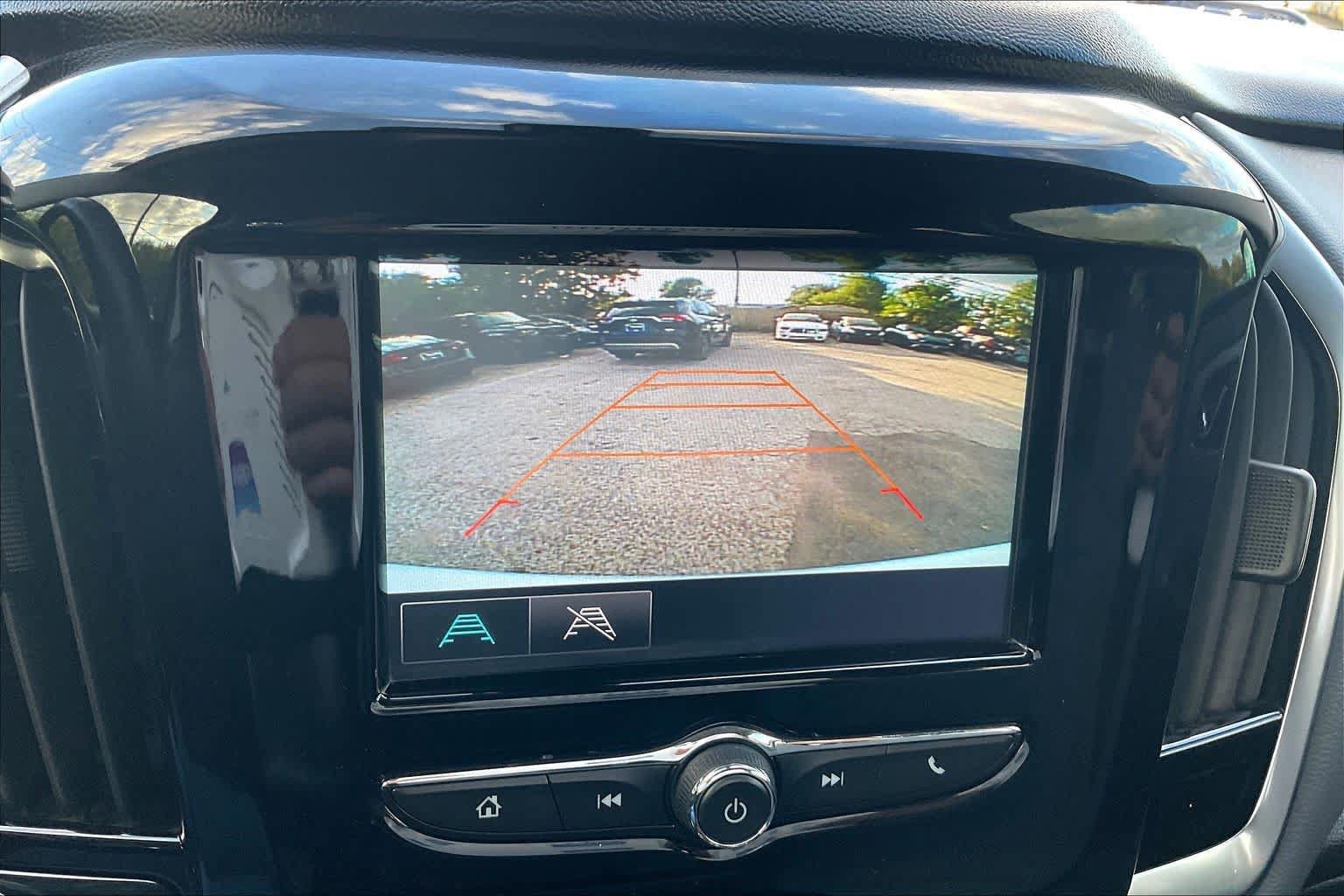 Used 2018 Chevrolet Traverse LT FWD image 26