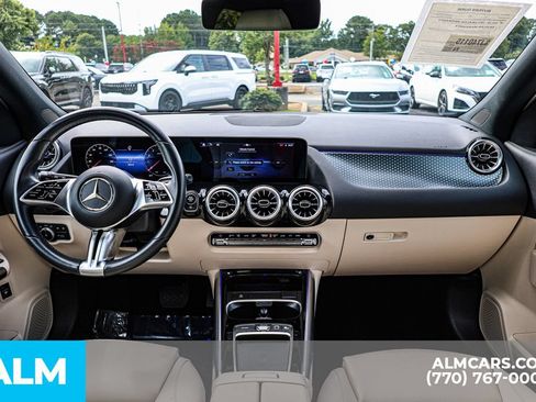 Used 2025 Mercedes-Benz GLA 250 image 30
