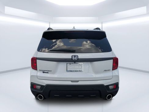 Used 2023 Honda Passport EX-L image 4
