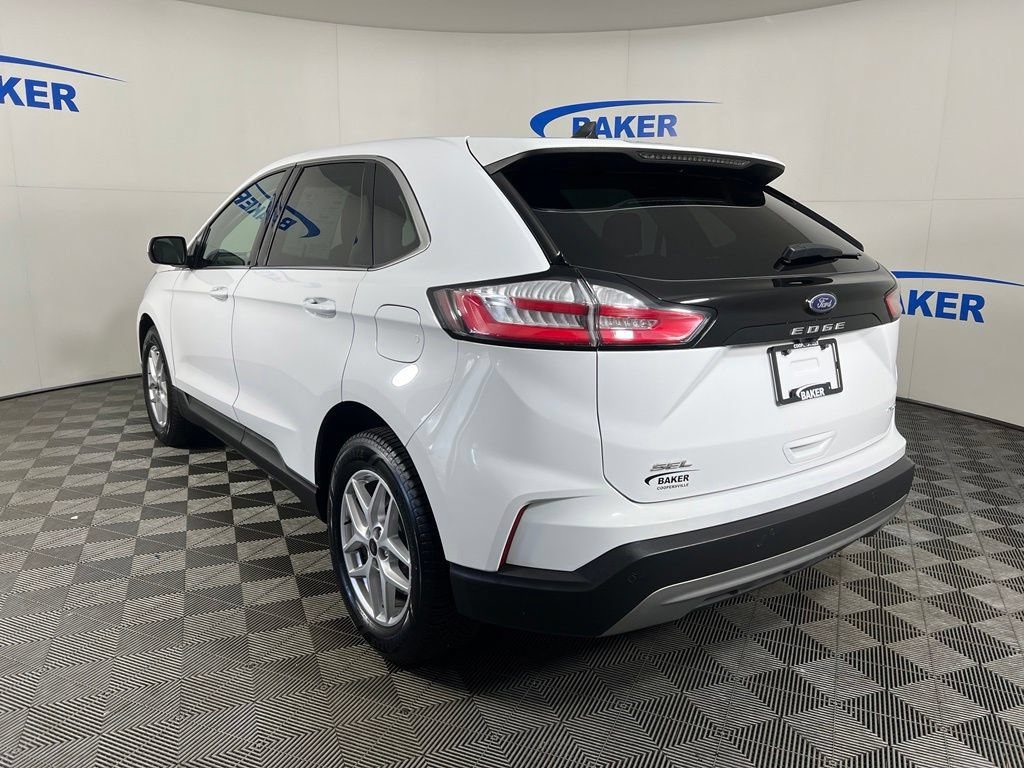 Used 2024 Ford Edge SEL AWD/4WD image 3