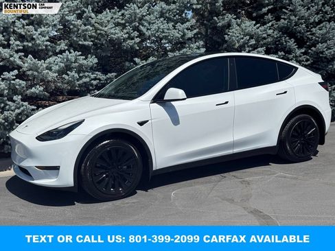 Used 2023 Tesla Model Y Long Range AWD/4WD image 1