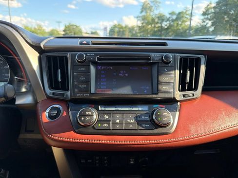 Used 2013 Toyota RAV4 Limited AWD/4WD image 27