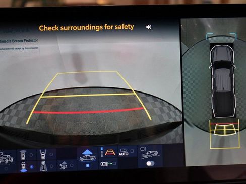 New 2025 Toyota Tacoma Trailhunter image 31