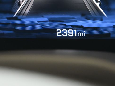 Used 2025 Chevrolet Tahoe LT w/ Comfort Package image 25