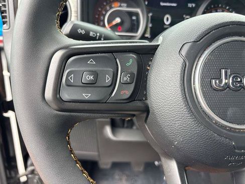 Used 2024 Jeep Wrangler Sport AWD/4WD image 18