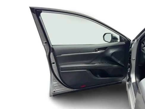 Used 2024 Toyota Camry LE FWD image 10