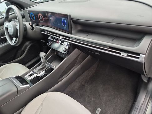 Used 2025 Hyundai Santa Cruz SEL FWD image 31