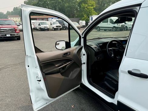 Used 2020 Ford Transit Connect XL FWD image 15