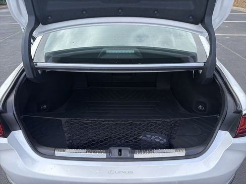 Used 2025 Lexus ES 300h w/ Technology Package image 22