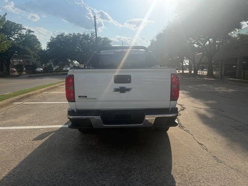 Used 2016 Chevrolet Colorado W/T RWD image 5