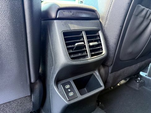 Certified 2024 Kia Seltos SX w/ SX Sunroof Package AWD/4WD image 35