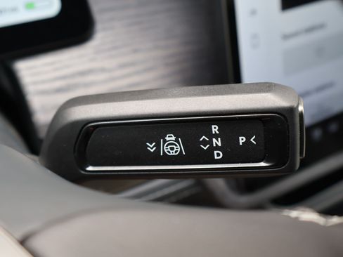 Used 2023 Rivian R1S Adventure AWD/4WD image 24