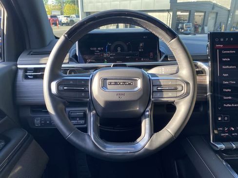 Used 2025 GMC Sierra EV Denali AWD/4WD image 19