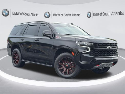 Used 2023 Chevrolet Tahoe Z71 w/ Luxury Package AWD/4WD image 2