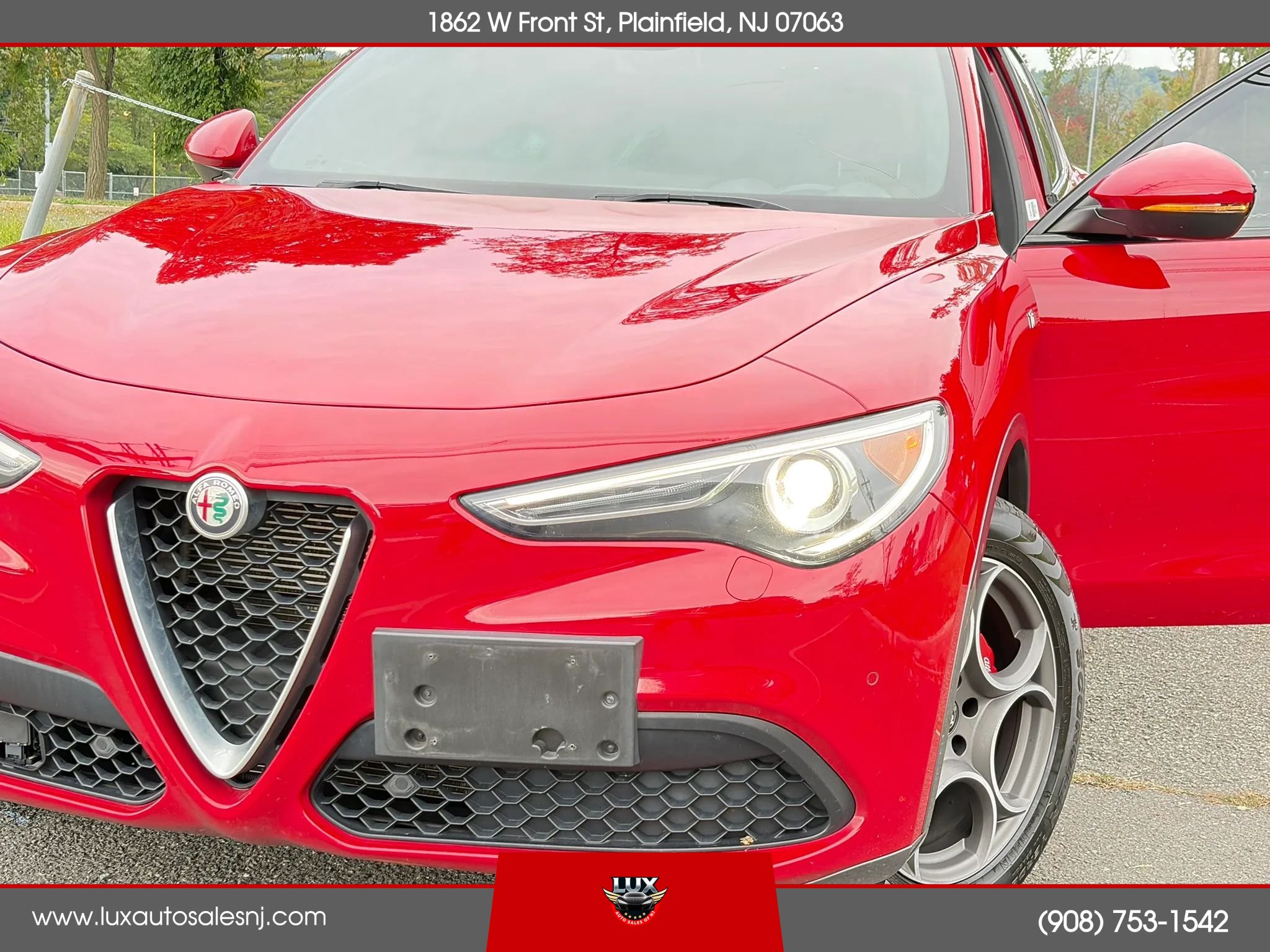 Used 2023 Alfa Romeo Stelvio Ti AWD/4WD image 17