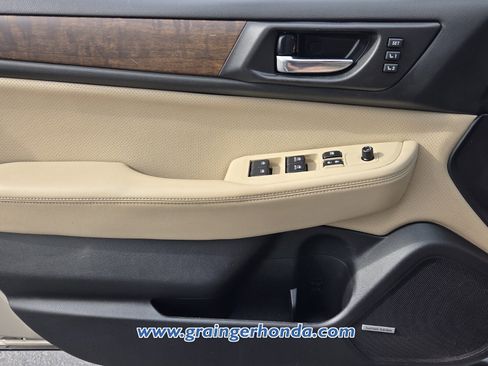 Used 2016 Subaru Outback 2.5i Limited image 28