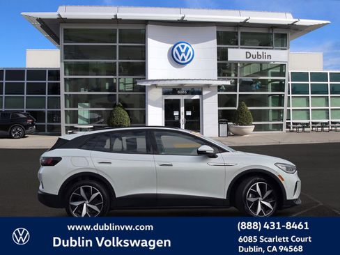 Certified 2023 Volkswagen ID.4 Pro S image 3