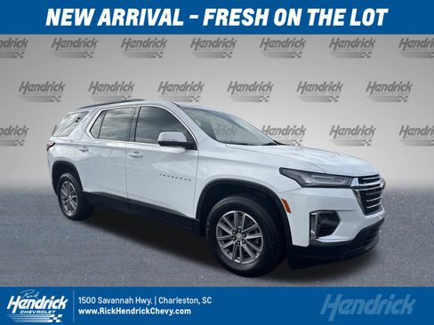 Certified 2024 Chevrolet Traverse LT image 1