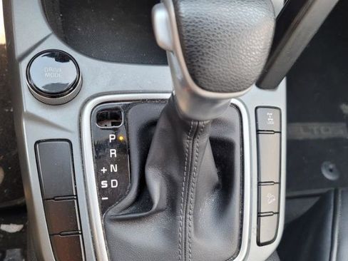 Used 2021 Kia Seltos LX image 18