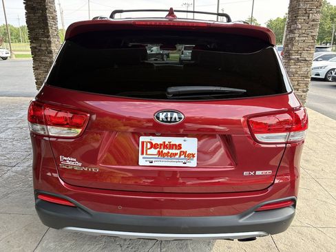 Used 2018 Kia Sorento EX w/ EX Advanced Touring Package FWD image 7