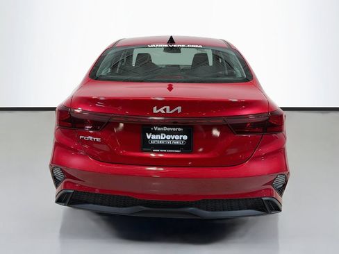 Used 2024 Kia Forte LXS w/ LXS Technology Package FWD image 6