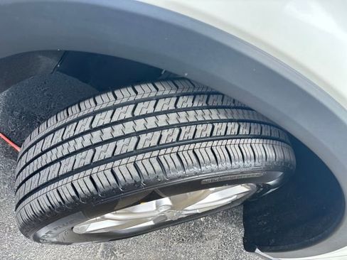 Used 2023 Honda HR-V LX image 29