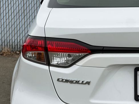 Certified 2024 Toyota Corolla LE FWD image 23