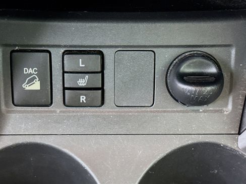 Used 2008 Toyota RAV4 Limited AWD/4WD image 20