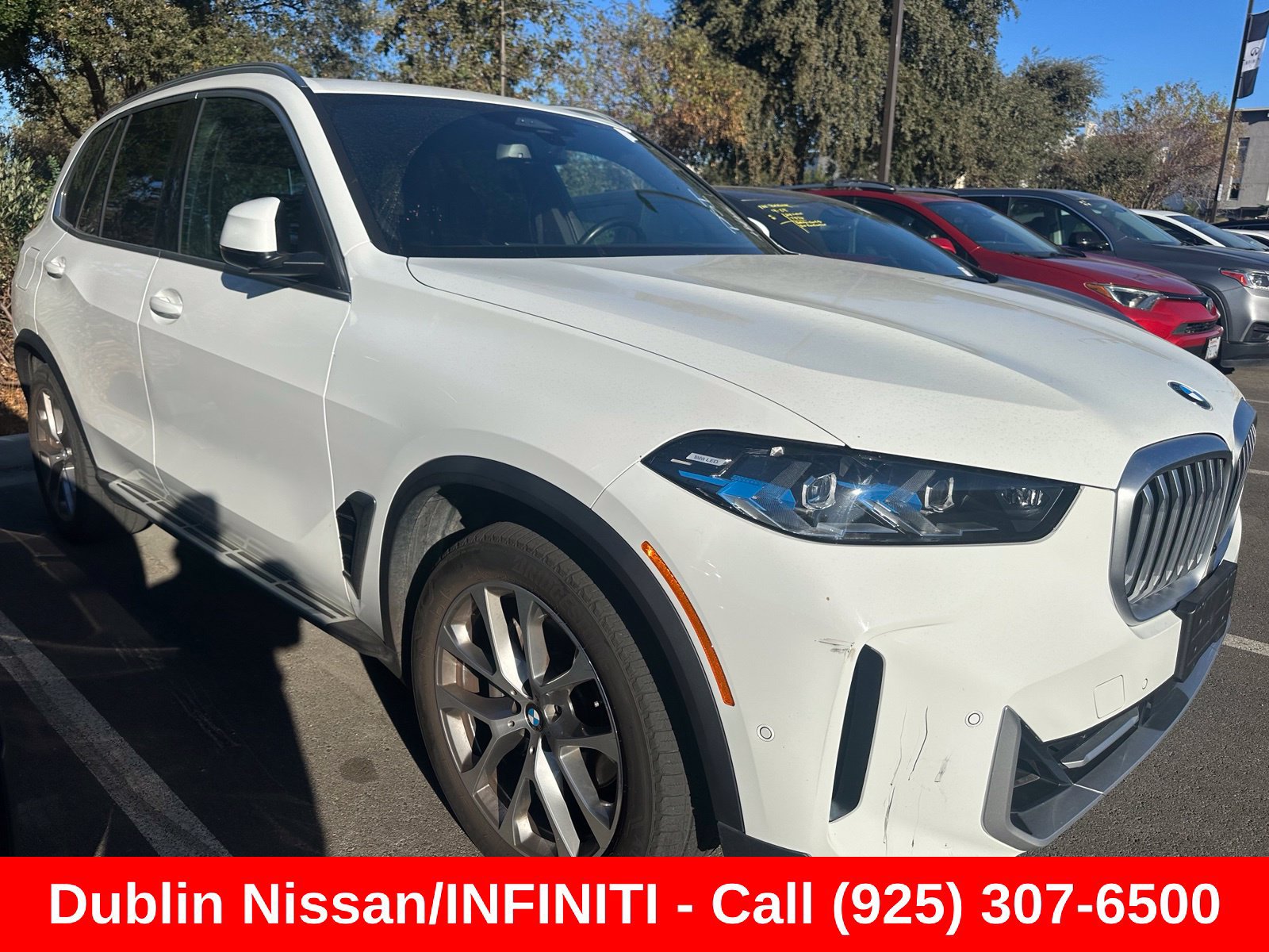 Used 2025 BMW X5 xDrive40i AWD/4WD image 1