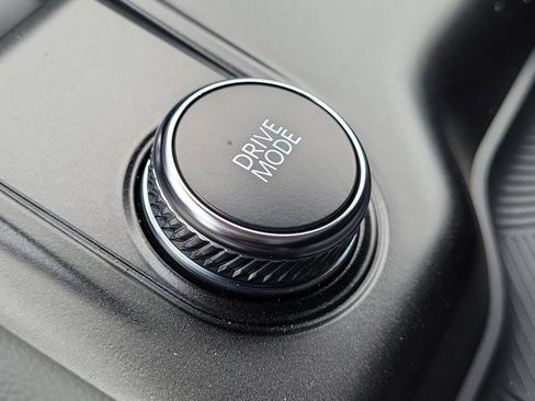 Used 2025 Ford Explorer Active image 32