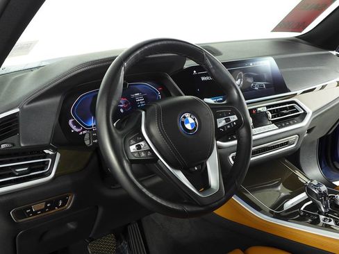 Certified 2022 BMW X5 xDrive45e w/ Executive Package image 31