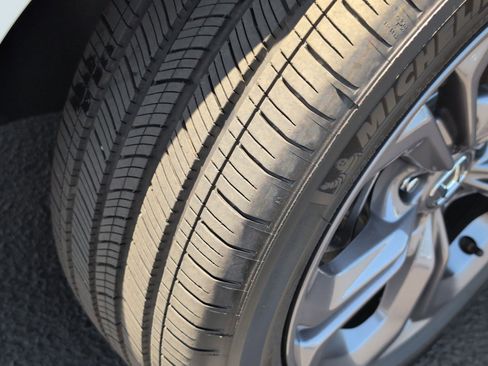 Used 2023 Honda Accord EX image 12