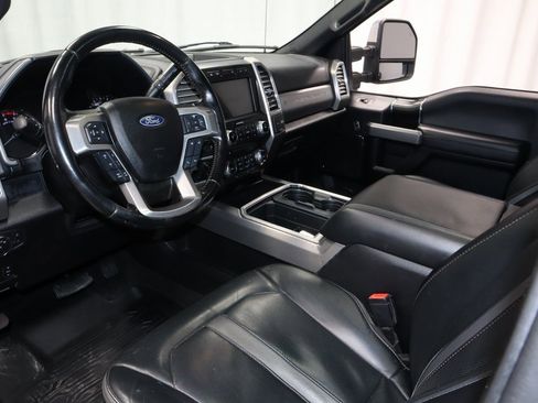 Used 2018 Ford F450 Platinum w/ Platinum Ultimate Package image 25
