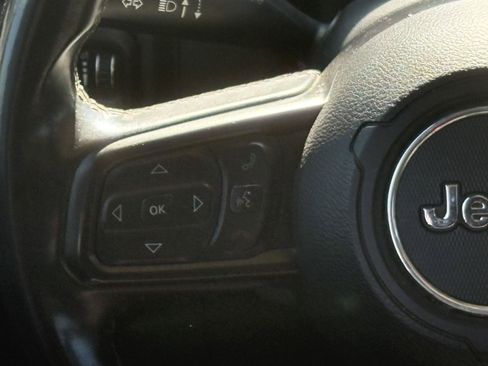 Used 2019 Jeep Wrangler Unlimited Sport S AWD/4WD image 7