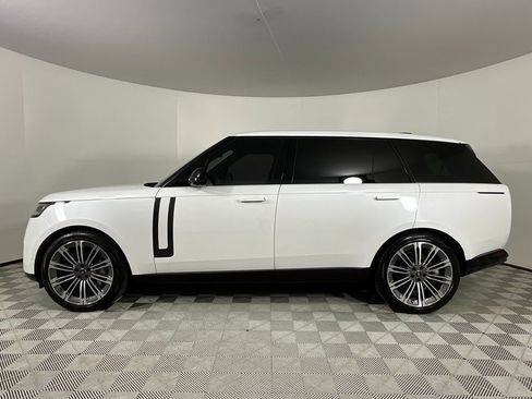 Certified 2024 Land Rover Range Rover Long Wheelbase SE image 2
