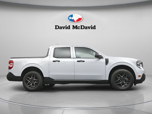 Used 2025 Ford Maverick XL w/ Equipment Group 102A AWD/4WD image 34