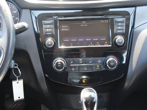 Used 2020 Nissan Rogue Sport S w/ Appearance Package FWD image 15