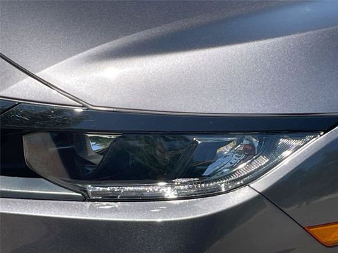 Used 2021 Honda Civic EX image 9