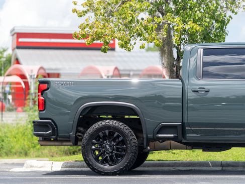 Used 2025 Chevrolet Silverado 2500 LT w/ Trail Boss Package AWD/4WD image 6