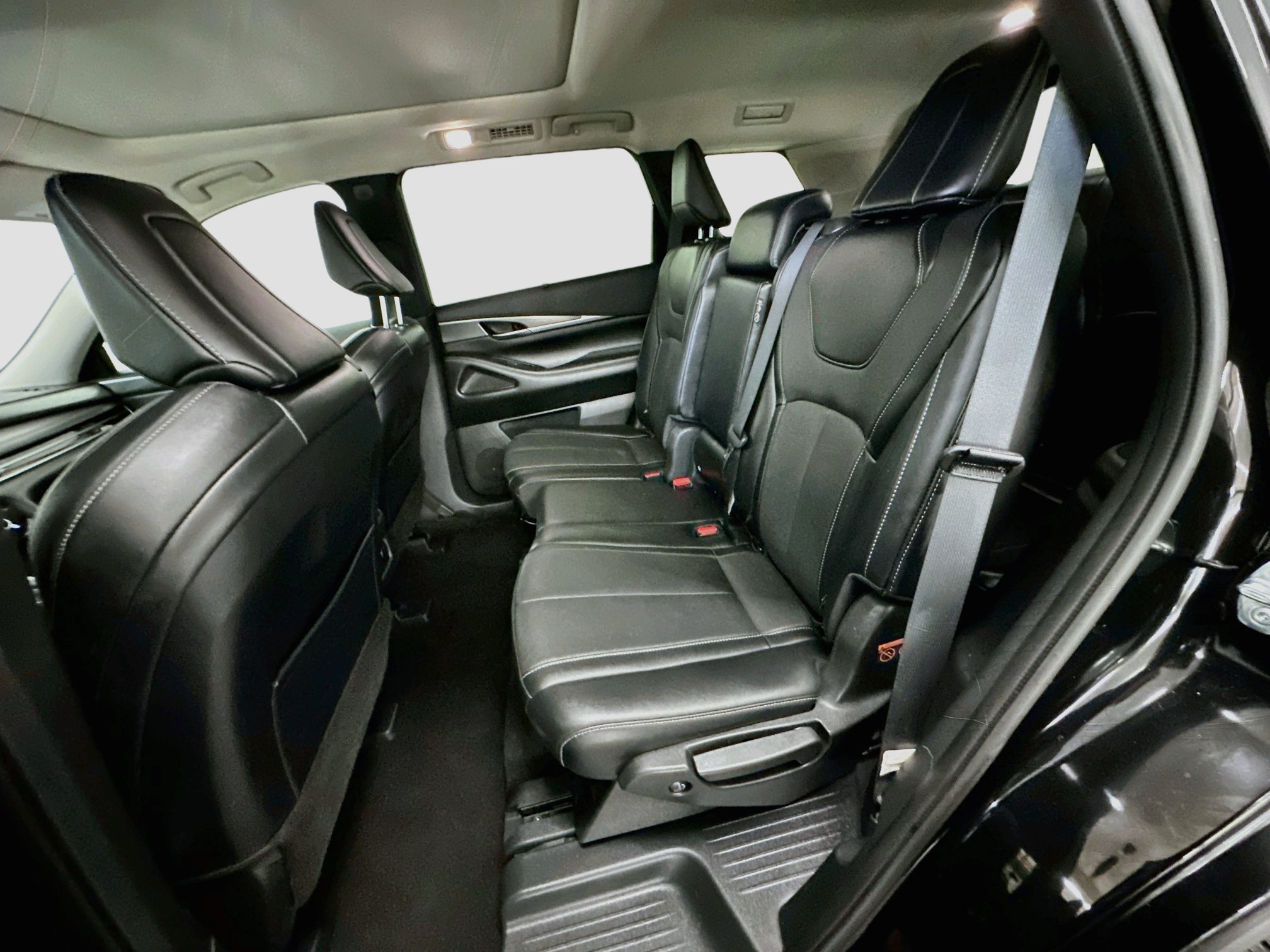 Used 2024 INFINITI QX60 Luxe w/ Cargo Package AWD/4WD image 30