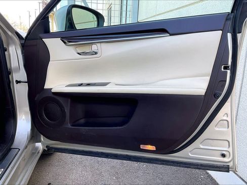 Used 2017 Lexus ES 350 image 22