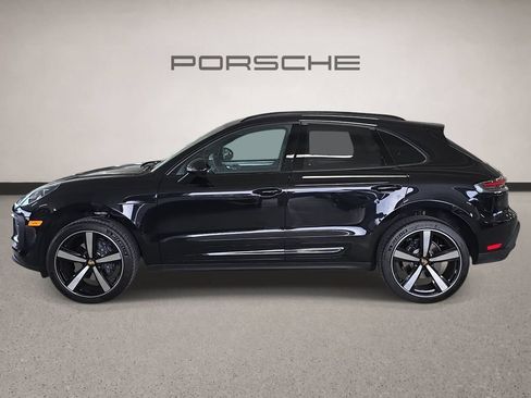 Used 2026 Porsche Macan AWD/4WD image 2