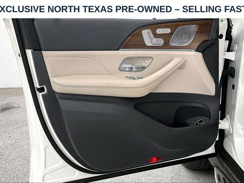 Used 2020 Mercedes-Benz GLS 580 4MATIC image 23