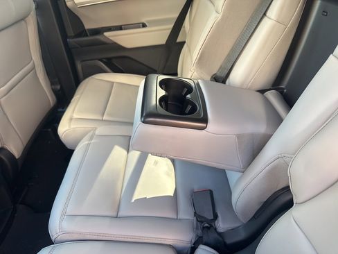 New 2025 Ford Explorer Active w/ Active Comfort Package image 37