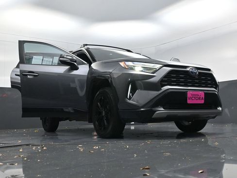 Used 2022 Toyota RAV4 XSE image 22