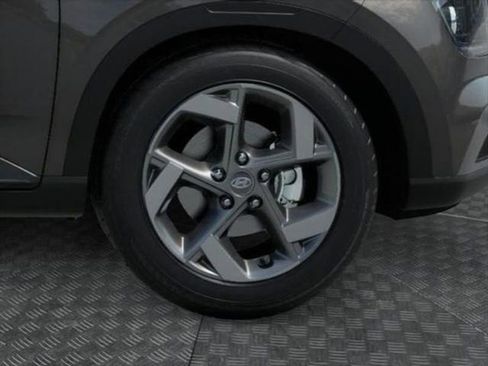 New 2025 Hyundai Venue SEL image 10