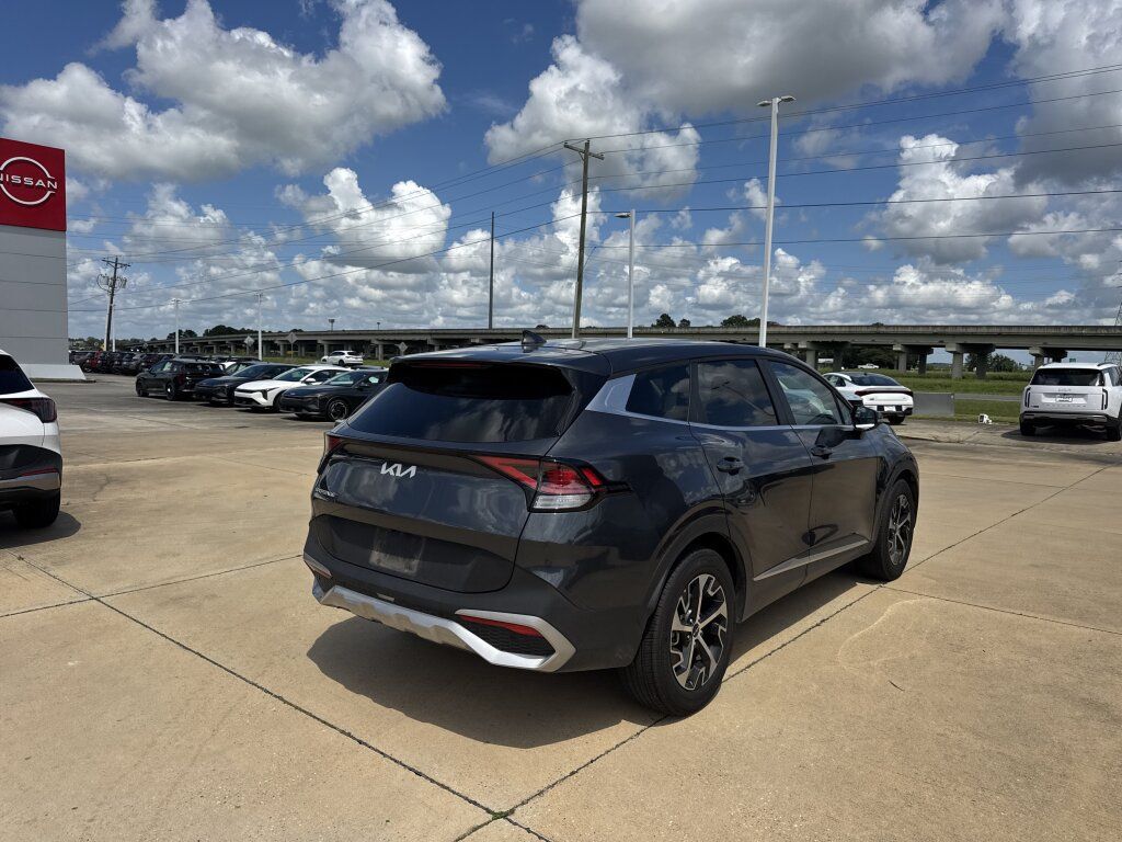 Certified 2024 Kia Sportage EX FWD image 17