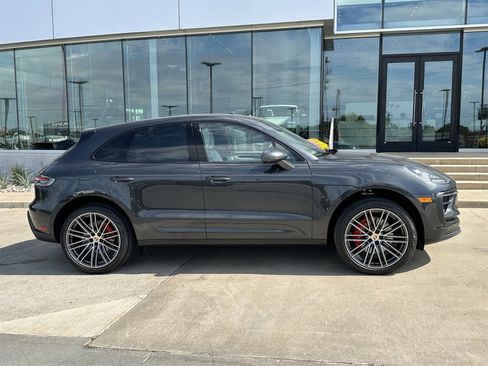 New 2026 Porsche Macan S image 8