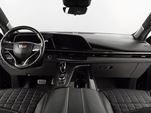 Used 2023 Cadillac Escalade V image 12