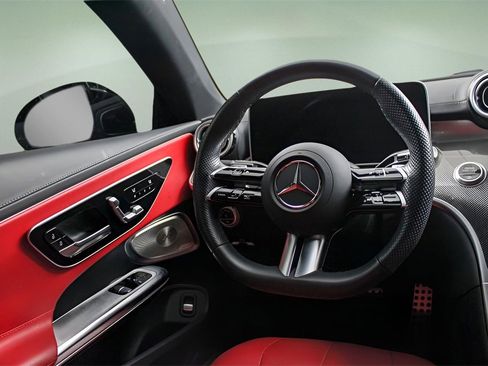 Used 2024 Mercedes-Benz CLE 300 4MATIC Coupe image 18